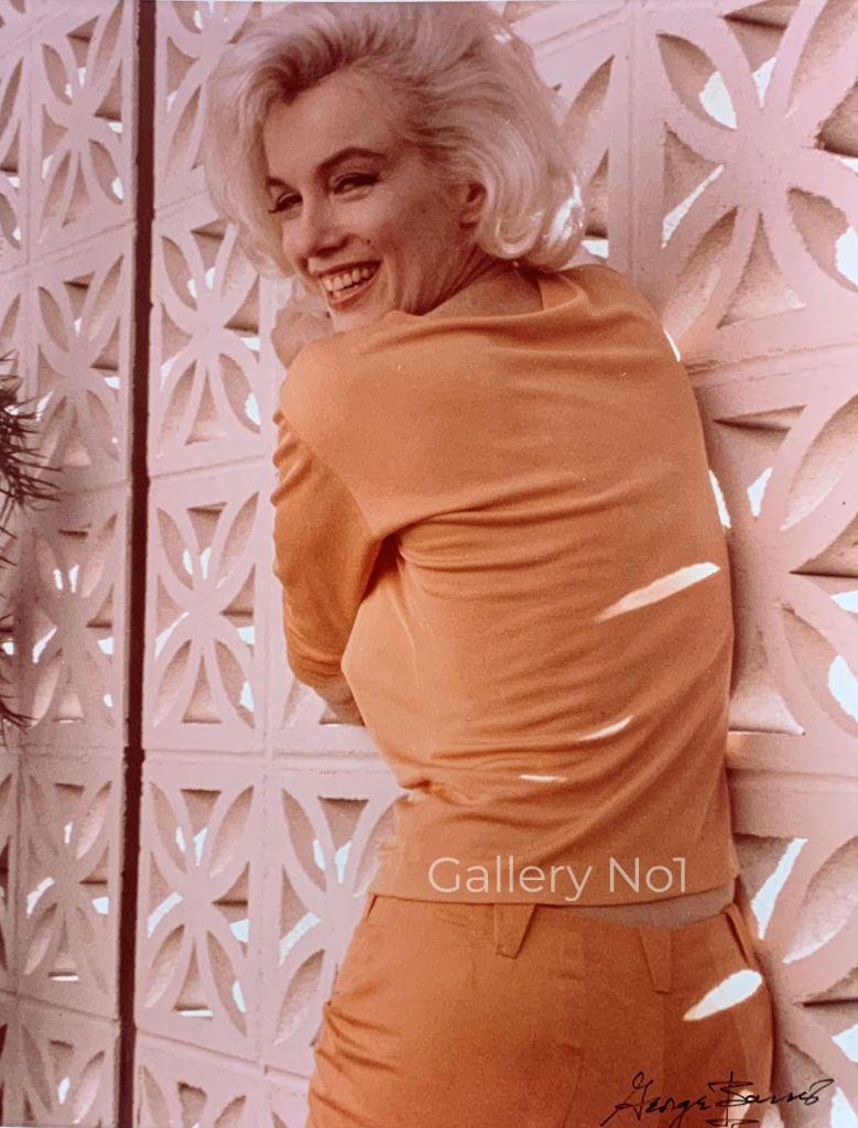 FIND PHOTOGRAPHS OF A SMILING MARILYN MONROE FOR SALE