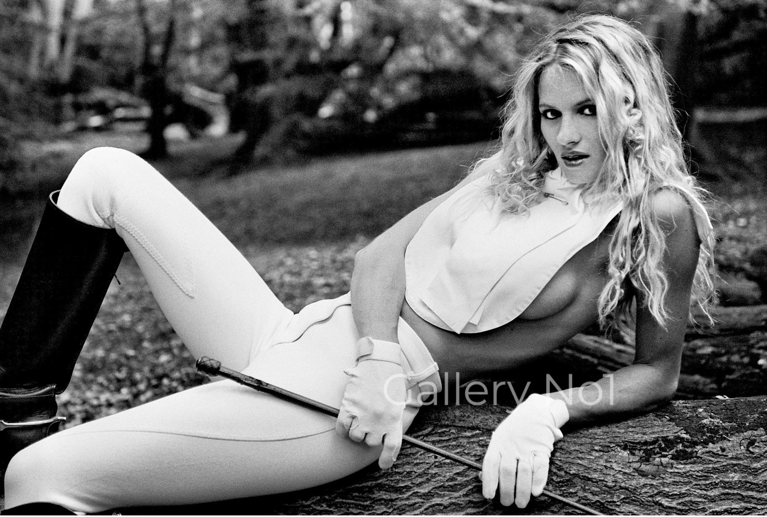 stephen-perry-girl-in-riding-outfit-gallery-no1 FIND EROTIC PHOTOGRAPH OF GIRL IN RIDING OUTFIT