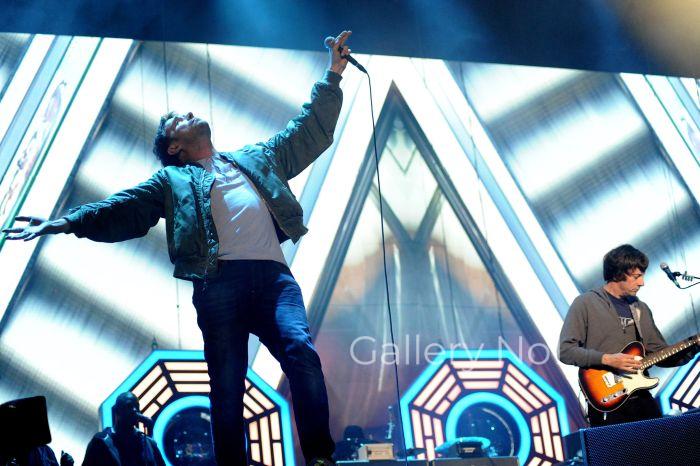 FIND PHOTOGRAPH OF BLUR AT ISLE OF WIGHT FESTIVAL FOR SALE