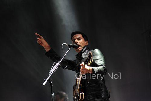 FIND A PHOTOGRAPH OF THE STEREOPHONICS FOR SALE