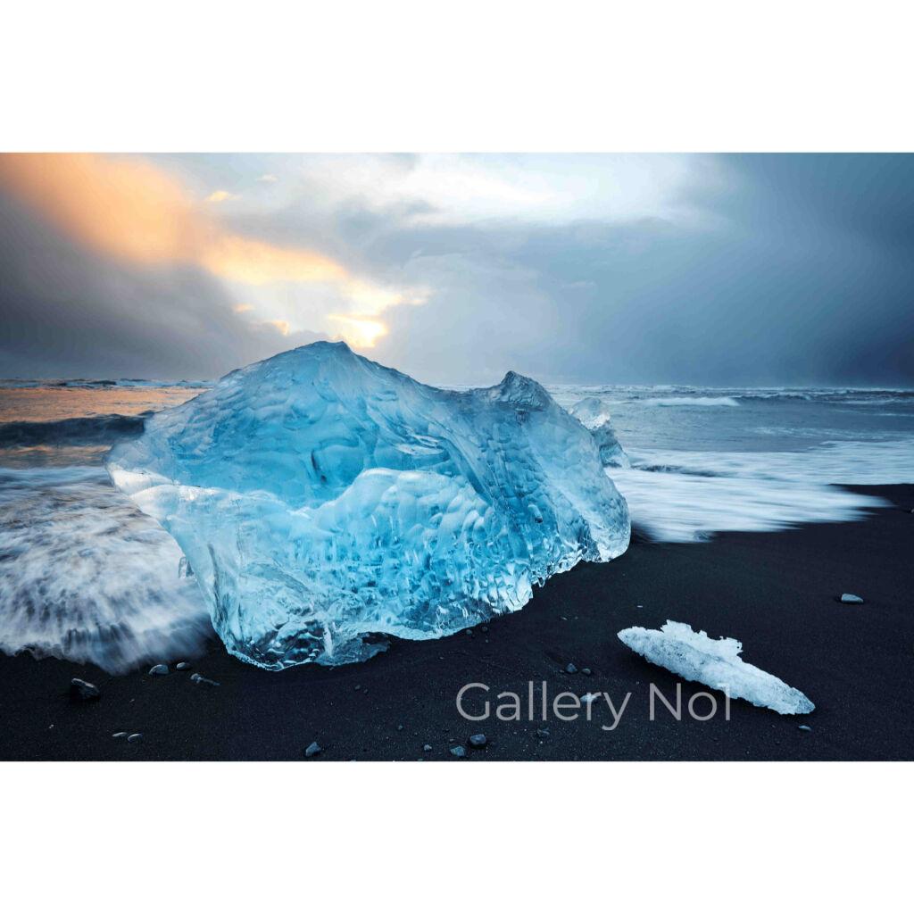 FIND PHOTOGRAPH OF VATNAJOKULL BEACH IN ICELAND FOR SALE