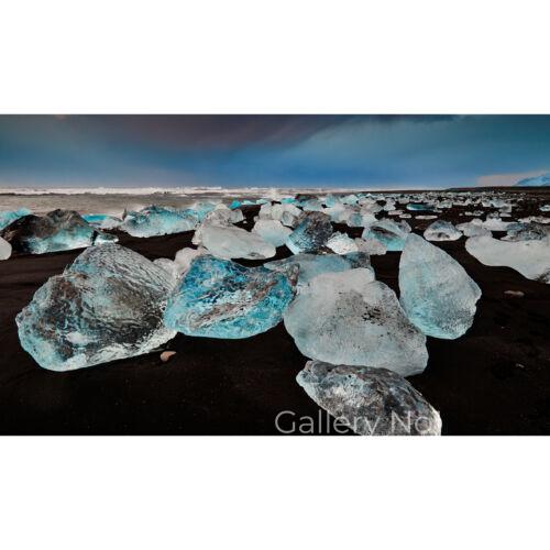 FIND AMAZING PHOTOGRAPHS OF THE ICE IN ICELAND BY TRISH GANT