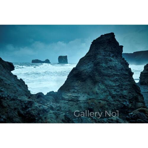 SEARCH FOR PHOTOGRAPHS OF BASALT STACKS IN ICELAND