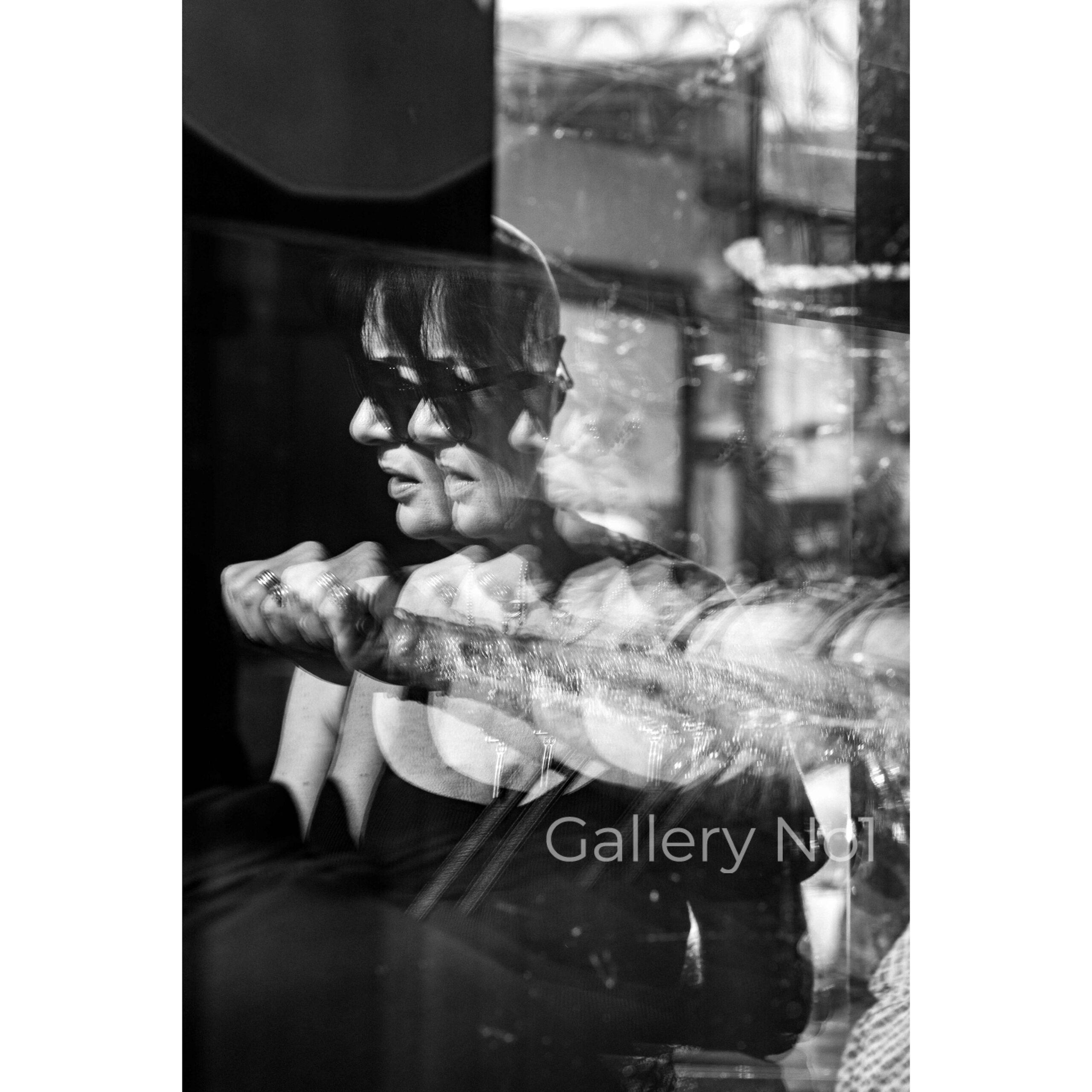 matthew-wardell-black-white-photograph-street-woman-reflection-054A8582 FIND STREET PHOTOGRAPHY OF WOMEN REFLECTED IN WINDOWS FOR SALE ONGALLERY NO1 WEBSITE