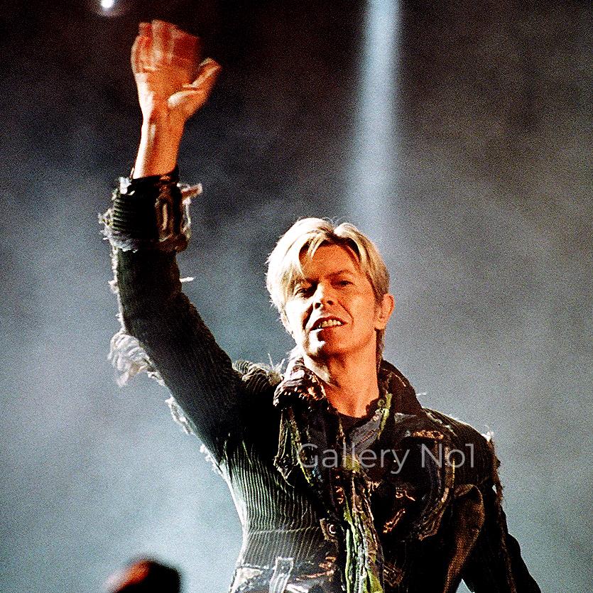 paul-windsor-photographs-musicians-bands-singers-gallery-no1- AP FIND PHOTOGRAPHS OF MUSICIANS BANDS AND SINGERS BY PAUL WINDSOR ON GALLERY NO1