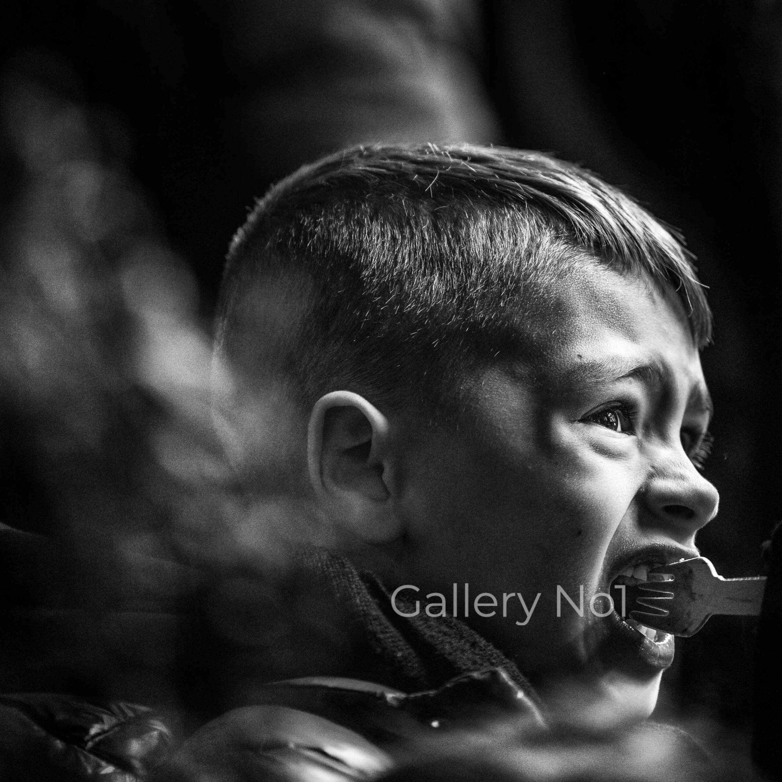 FIND BLACK AND WHITE STREET PHOTOGRAPHY BY MATTHEW WARDELL AT GALLERY NO1